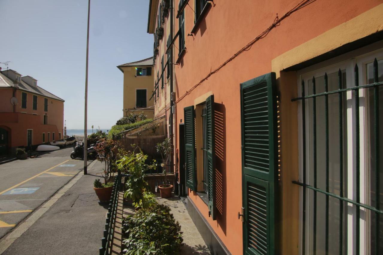 Posidonia Casa Al Mare In Citta Lägenhet Genua Exteriör bild
